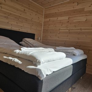 Hotelhytte-med-spa-8 Soveværelse i hotelhytte med spa