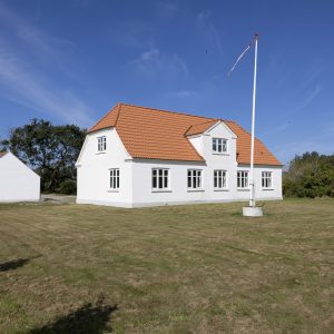 Gaarden-udefra-1 Bondegården set udefra