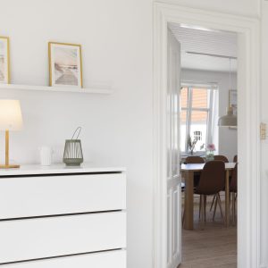 Gaarden-entre Smuk lys entré på Bondegården