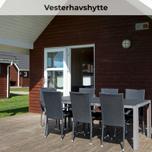 Vesterhavshytte-terrasse Terrasse med havemøbler i Vesterhavshytte