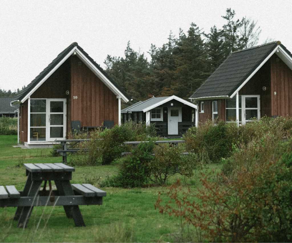 Hytter i efteråret på Løkken Klit Camping